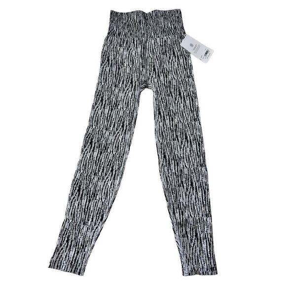 NWT Athleta Flurry Elemental Tight Women Pixeled Pull On Leggings Size Extra Sma - Picture 1 of 6
